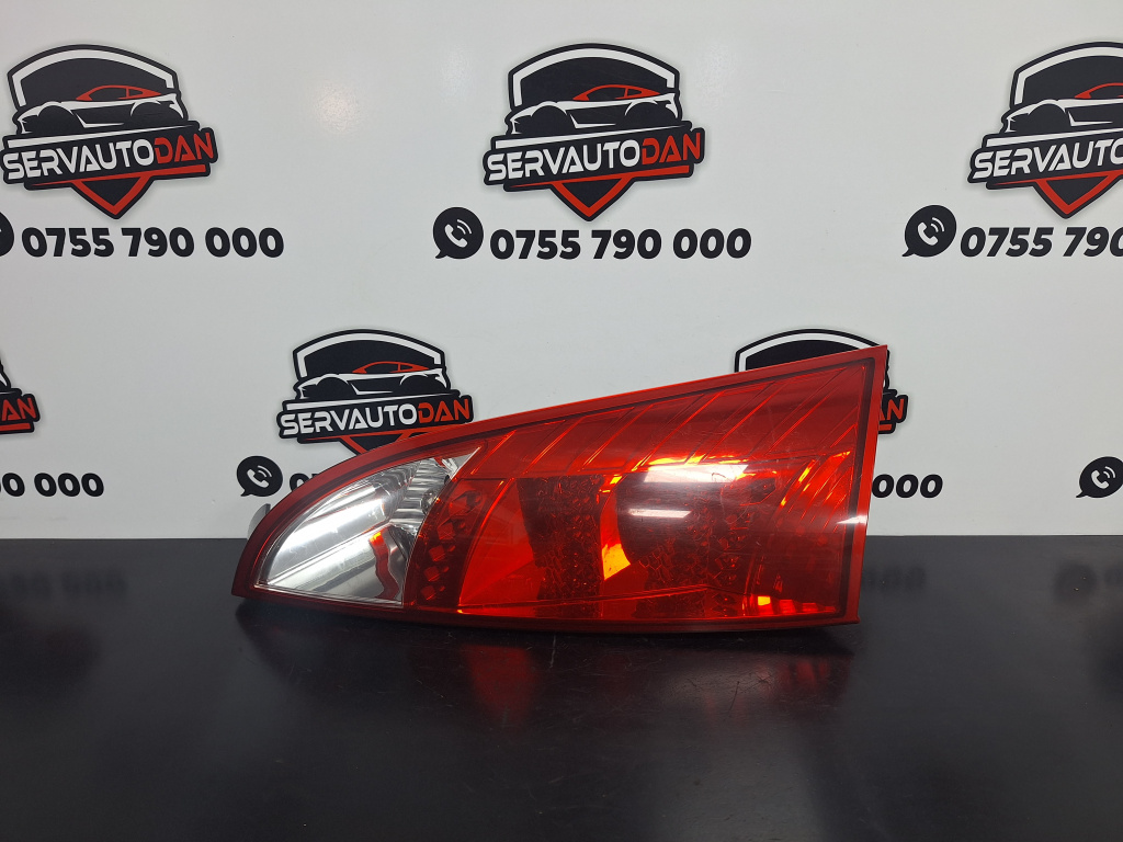 Stop / tripla stanga caroserie Ford Focus (1998-2004) [DAW, DBW] 1.8 Motorina 2004, 2 PORTIERE / MODEL CU LED / HATCHBACK