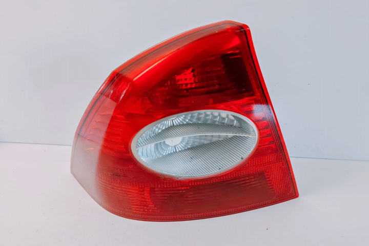 Stop Tripla stanga cu mic defect 5M5113405B Ford Focus 2 [2004 - 2008]