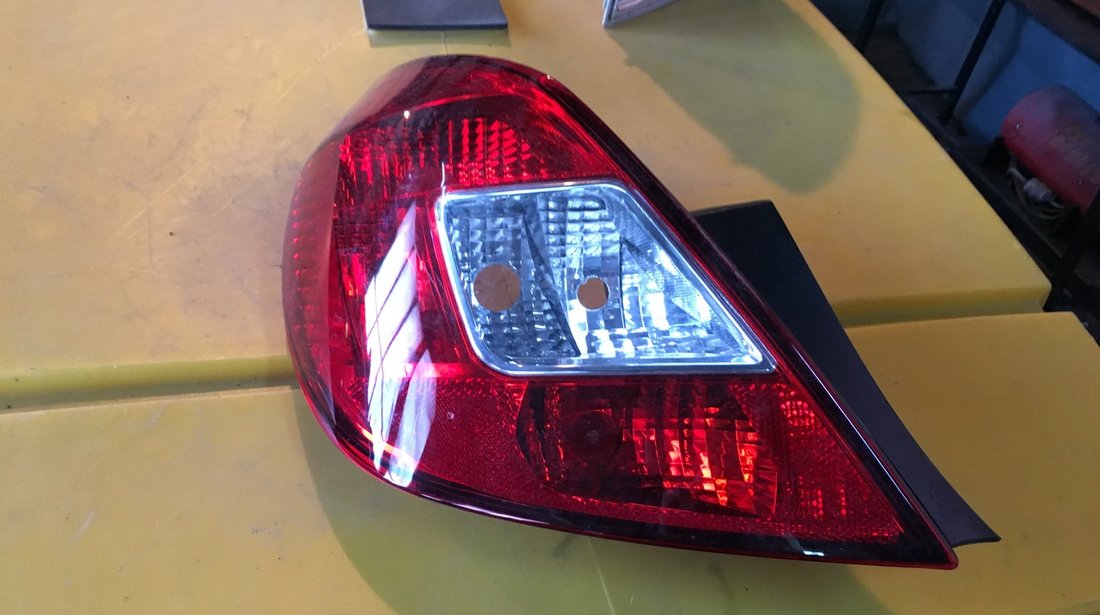 Stop , tripla stanga spate Opel corsa D Facelift