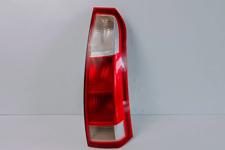 Stop Valeo Tripla dreapta cu soclu 13203392 Opel Meriva [2002 - 2006]