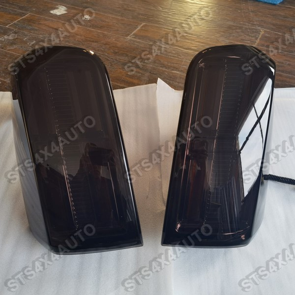 STOPURI LED CU DYNAMIC SEMNALIZARE MITSUBISHI L200 TRITON 2015-2018 BK [V2]