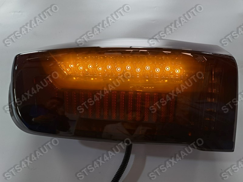 STOPURI LED CU DYNAMIC SEMNALIZARE MITSUBISHI L200 TRITON 2019-2021 [V3]