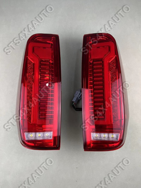 STOPURI LED CU DYNAMIC SEMNALIZARE NISSAN NAVARA D40 2006-2014 RC[V1]