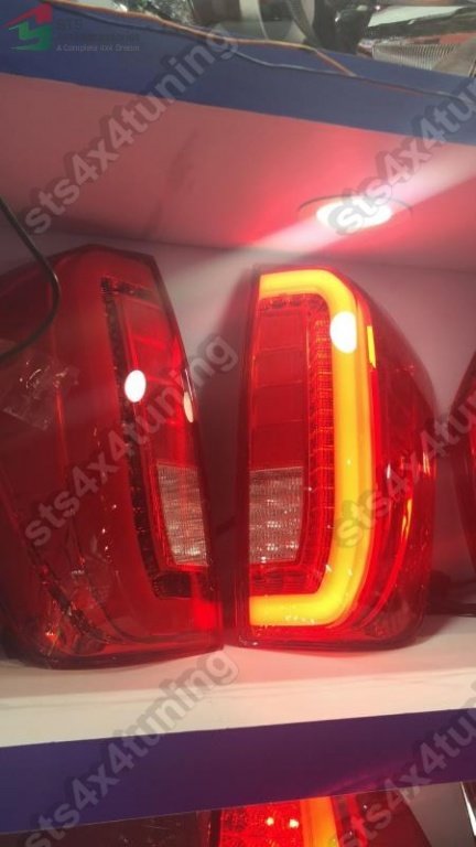 STOPURI LED NISSAN NAVARA NP300 2015-2021 RC [V1]