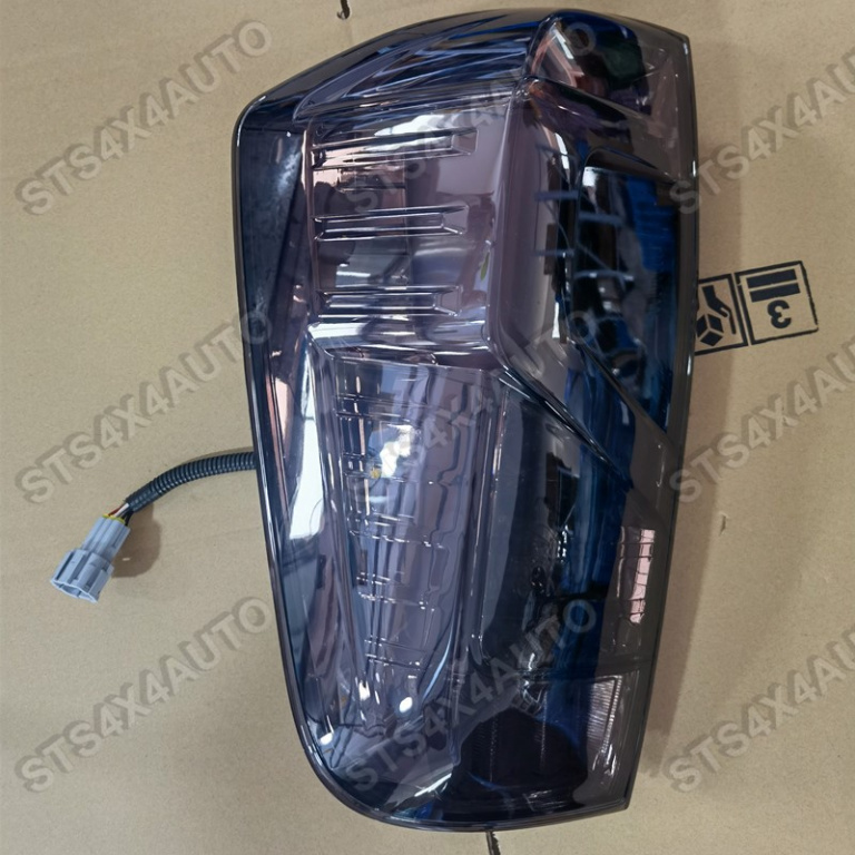 STOPURI LED NISSAN NAVARA NP300 D23 2015-2021 SMK [2021 LOOK] [V3]