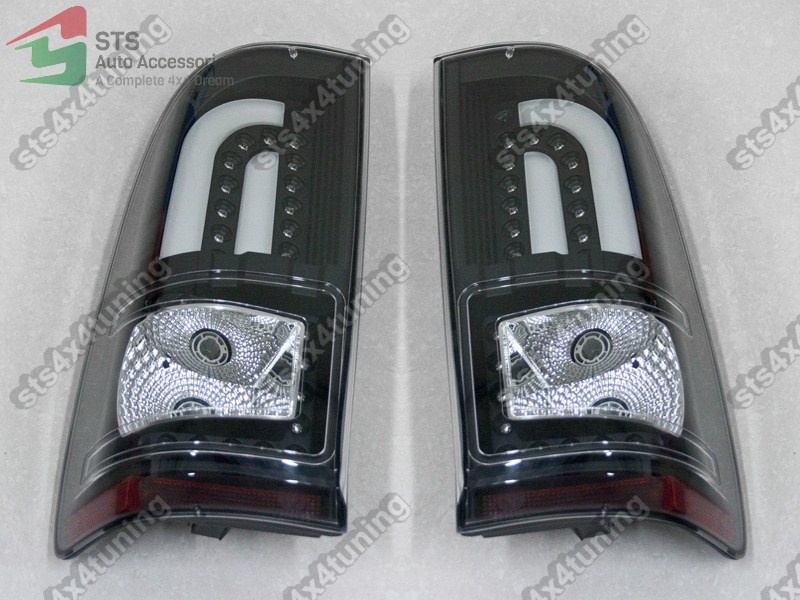 STOPURI LED TOYOTA HILUX VIGO 2005-2015 SMBK [V4]