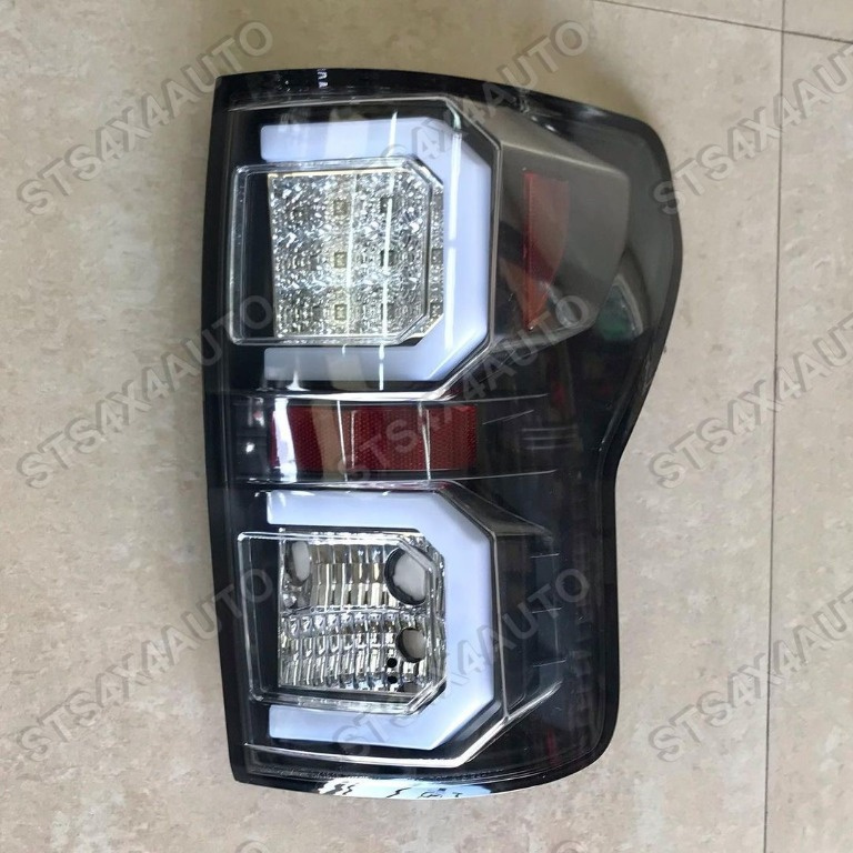 STOPURI LED TOYOTA TUNDRA 2007-2014 CLR [V2]