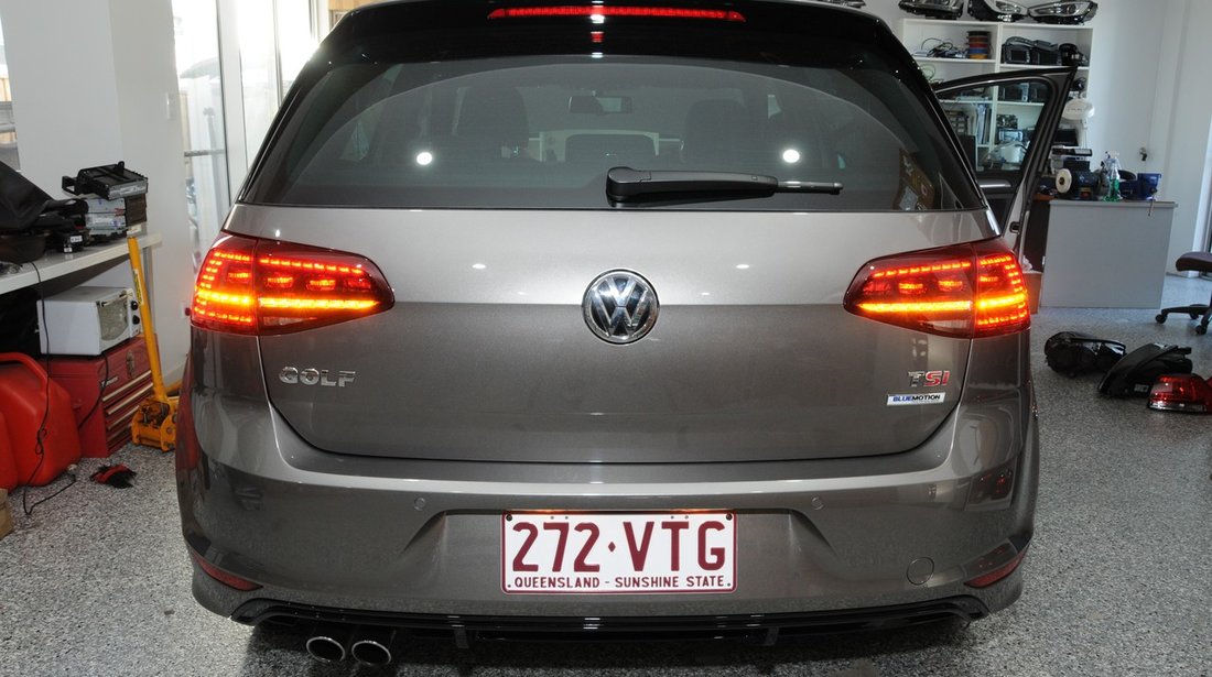 Stopuri LED Volkswagen Golf 7 R-Line Rosu Fumuriu