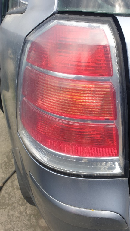 Stopuri Opel Zafira B 2011 Hatchback 1.7