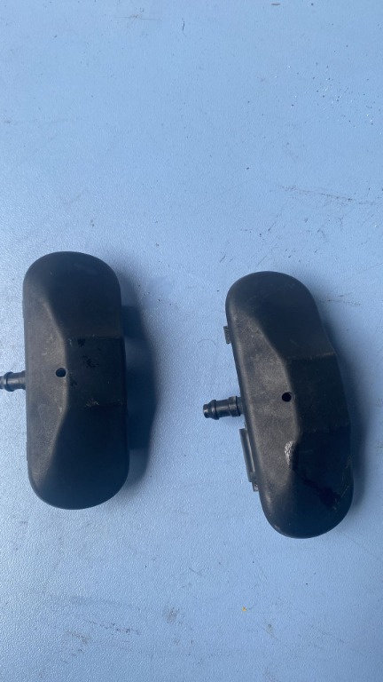 Stropitor capota Vw Passat B7 2.0 TDI , cod motor CFC ,combi , an 2012 cod 5M0955386C