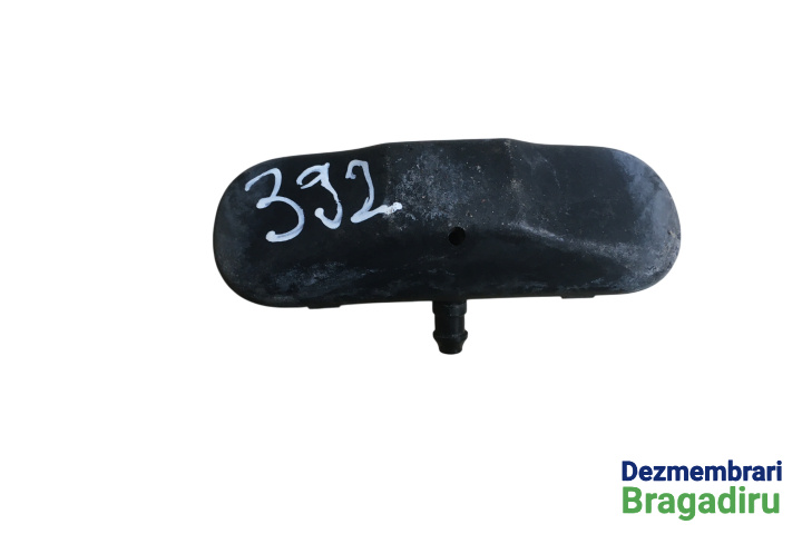 Stropitor parbriz dreapta Volkswagen VW Passat B6 [2005 - 2010] wagon 5-usi 2.0 TDI MT (140 hp)