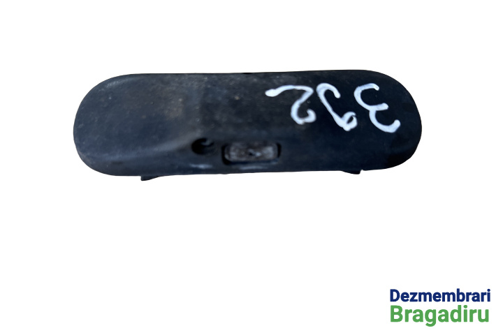 Stropitor parbriz stanga Volkswagen VW Passat B6 [2005 - 2010] wagon 5-usi 2.0 TDI MT (140 hp)