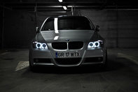Styling din lumini pe BMW E90 by Kit Xenon
