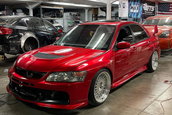 Subaru Impreza WRX transformat in Mitsubishi Lancer Evolution