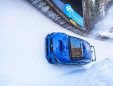 Subaru WRX STI pe pista de bob