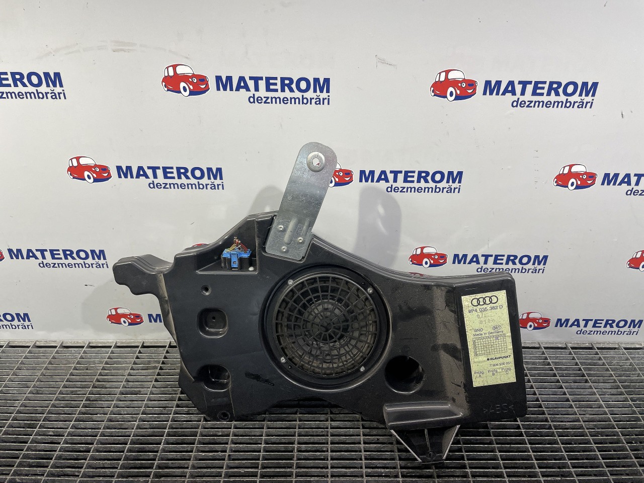 SUBWOOFER AUDI A3 A3 - - (2007 2012)
