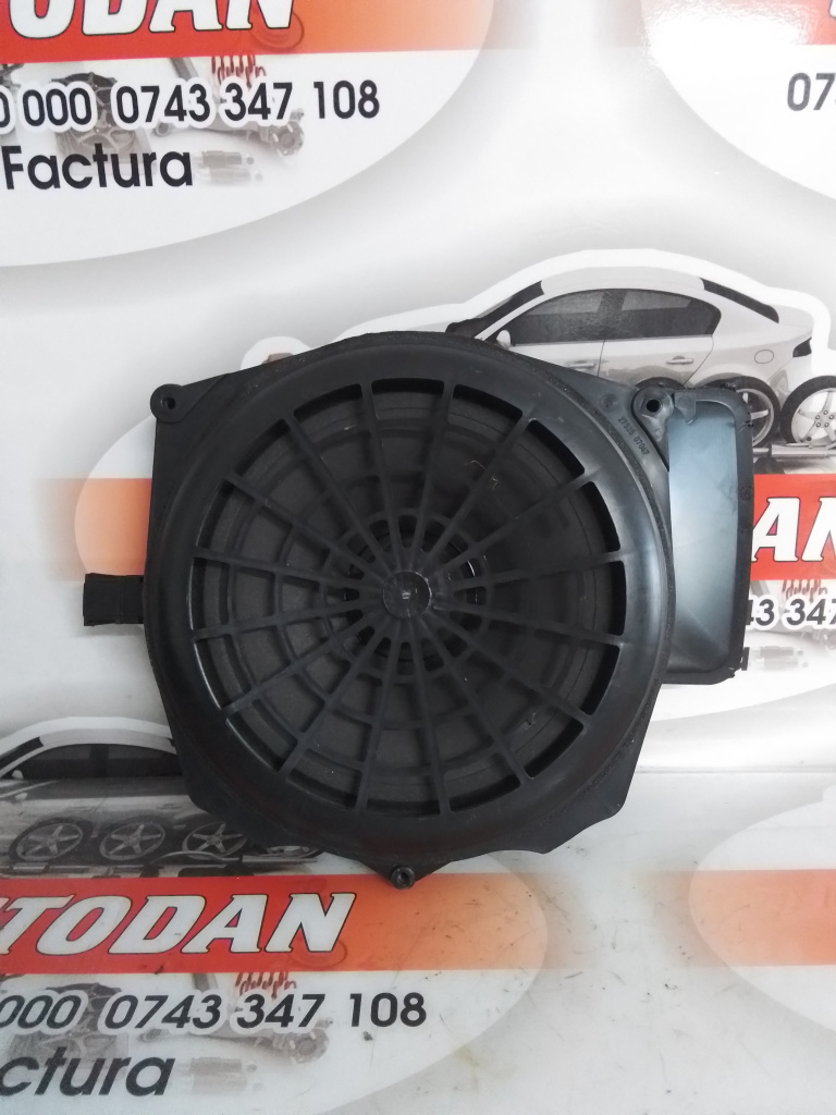 Subwoofer Audi A4 (2004-2008) [8EC, B7] 2.2 Motorina 2007, 8E5035412D