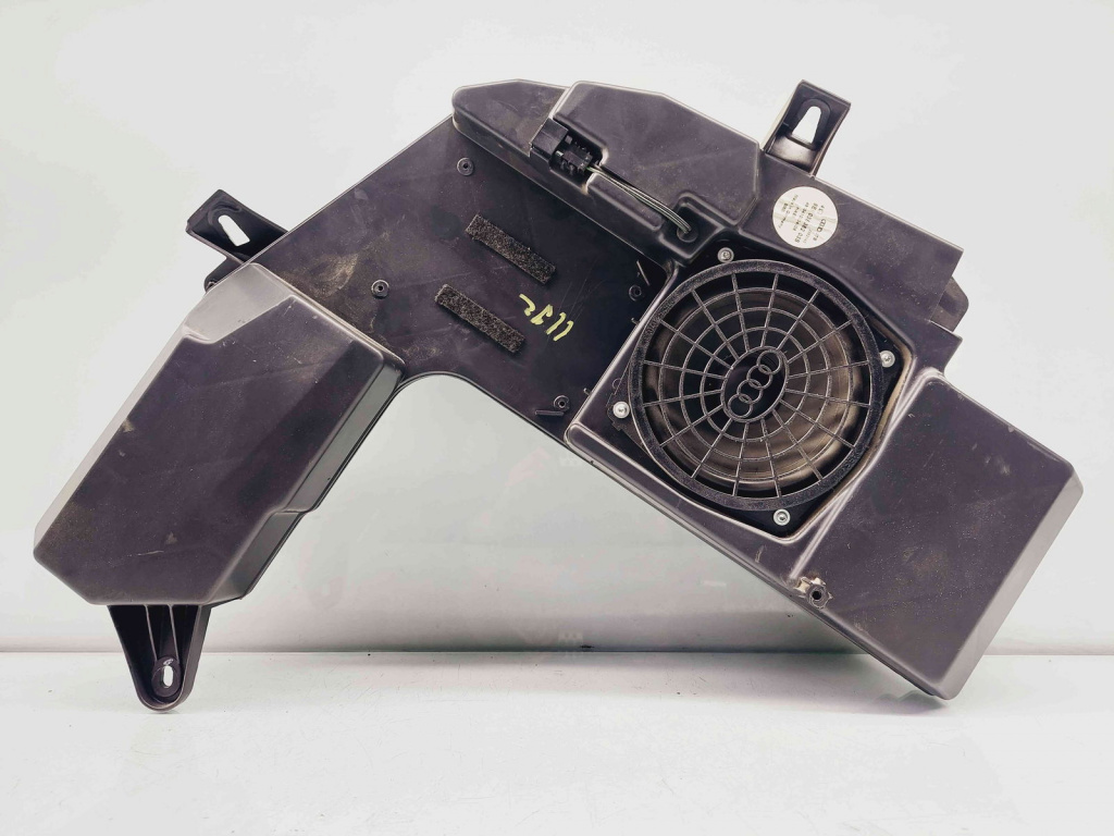 Subwoofer Audi A4 (8E5, B6) Avant [Fabr 2001-2004] 8E9035382
