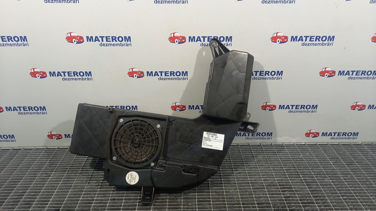 SUBWOOFER AUDI A4 A4 - - (2004 2007)