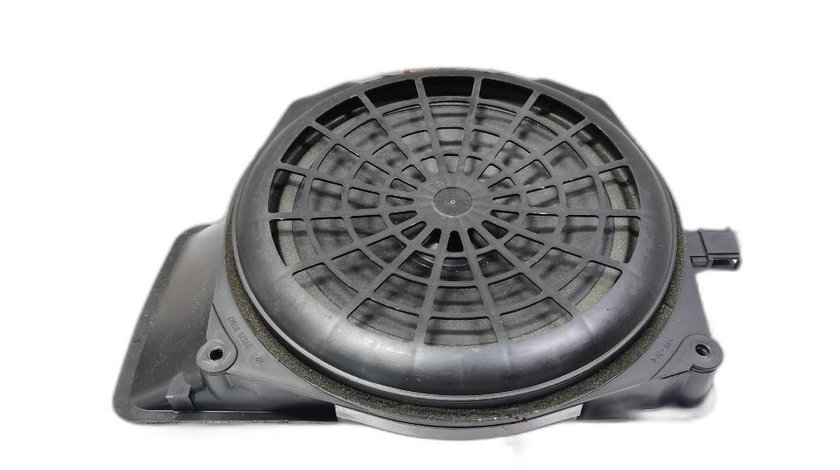 Subwoofer Audi A4 B6 (8E2) Sedan 2002 2.0 I OEM 8E5035412