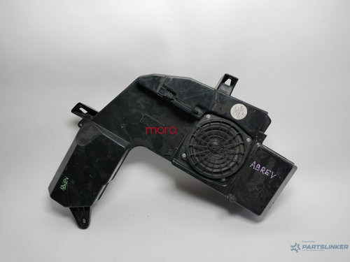Subwoofer Audi A4 B7 (8E3)Avant 2008 2.0 TDI OEM 8E9035382D