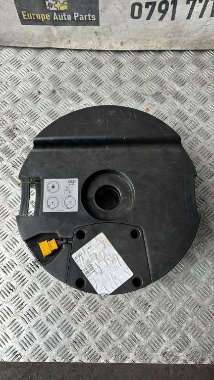 Subwoofer Audi Q7 4L 4.2 TDI 340cp / 250Wk cod motor CCF transmisie automata an 2014 cod 4L0035382B
