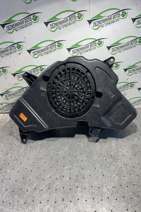 Subwoofer auto A1668203002 Mercedes-Benz ML W166 [2011 - 2015] Crossover 5-usi