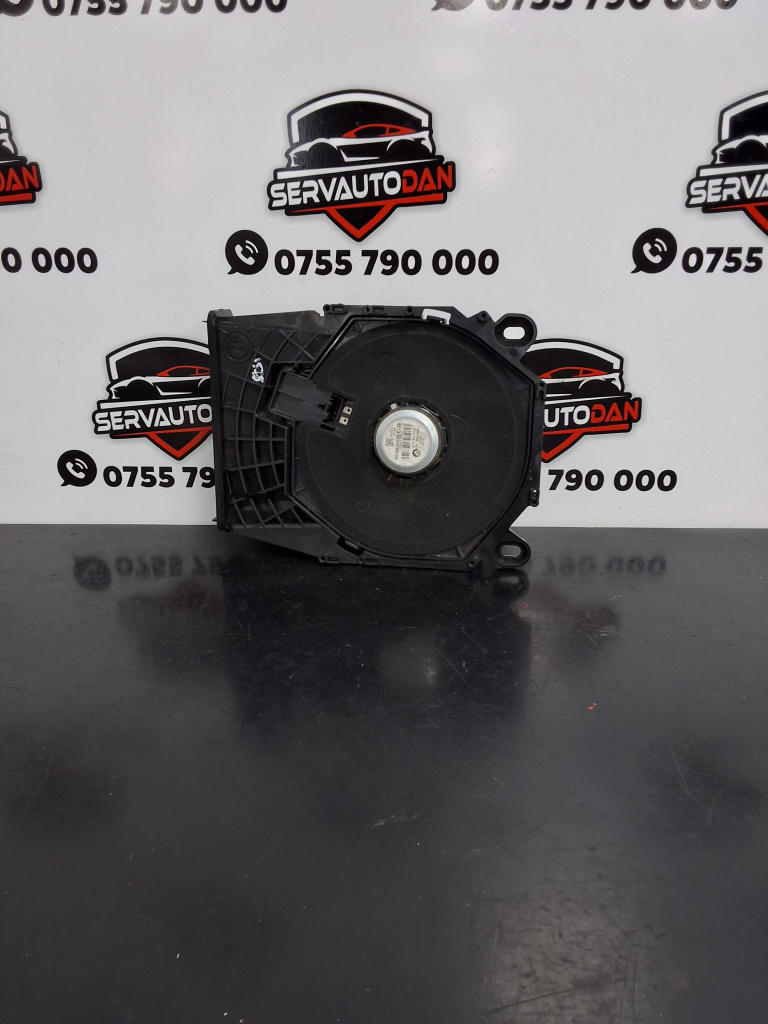 Subwoofer BMW Seria 3 (2005-2012) [E91] 2.0 Motorina 2011, 9204786