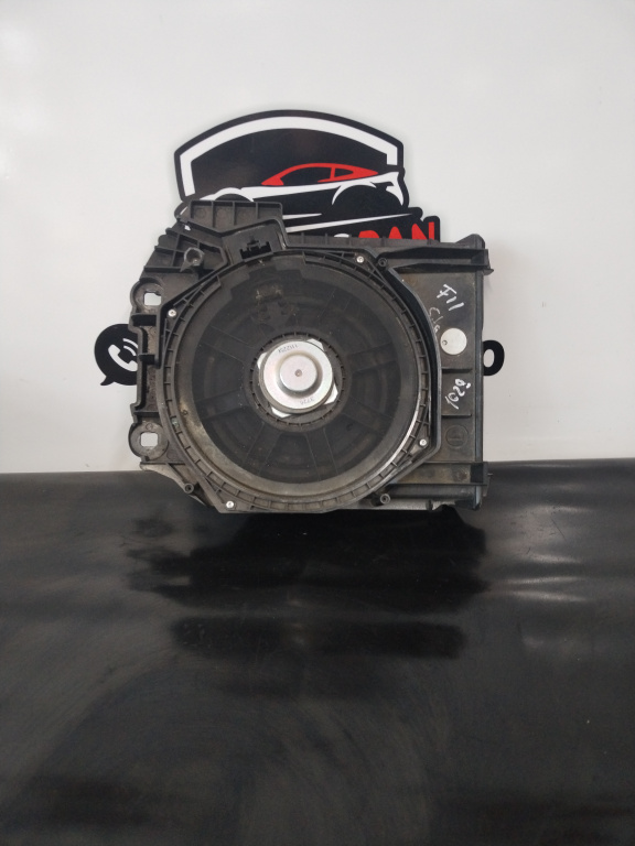 Subwoofer BMW Seria 5 (2010-2017) [F11] 2.0 Motorina 2011, F11