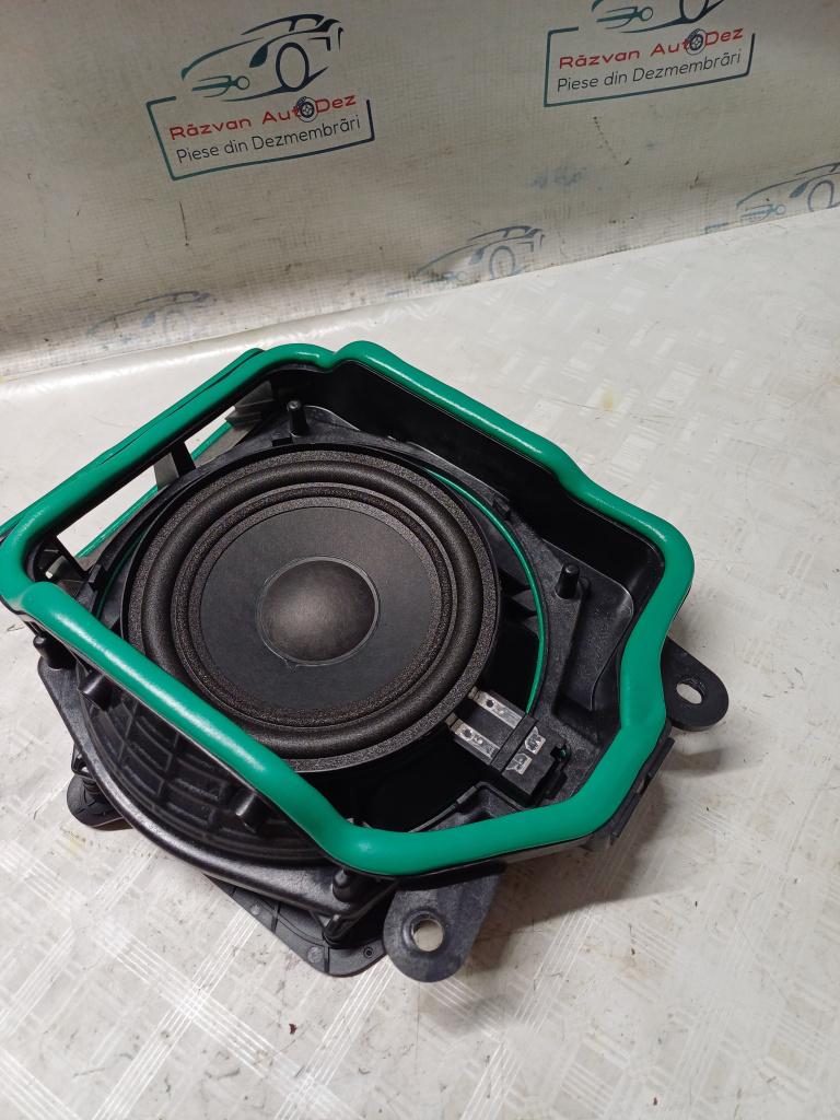 Subwoofer BMW Seria 5 G30 - Motorina 2019, 939586103 / STÂNGA