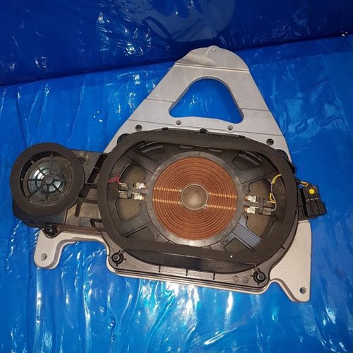 Subwoofer cod a2048204902 mercedes benz c-classe w204