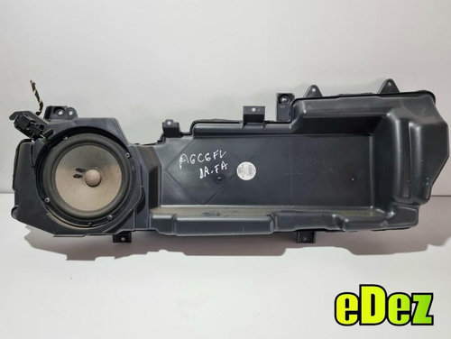 Subwoofer dreapta fata Audi A6 (2004-2011) [4F2, C6] 4F0035382B