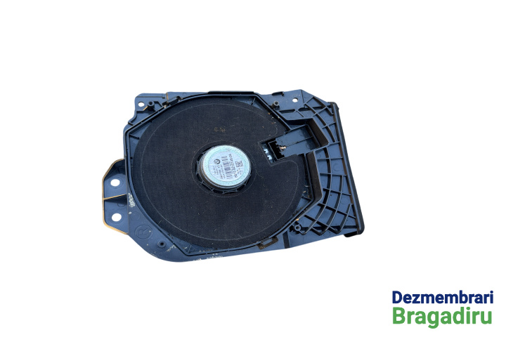 Subwoofer dreapta fata Cod: 9210148 9210148 BMW Seria 1 F20/F21 [2011 - 2015] Hatchback 5-usi 120d MT (184 hp) Pachet M Cod motor: N47D20C