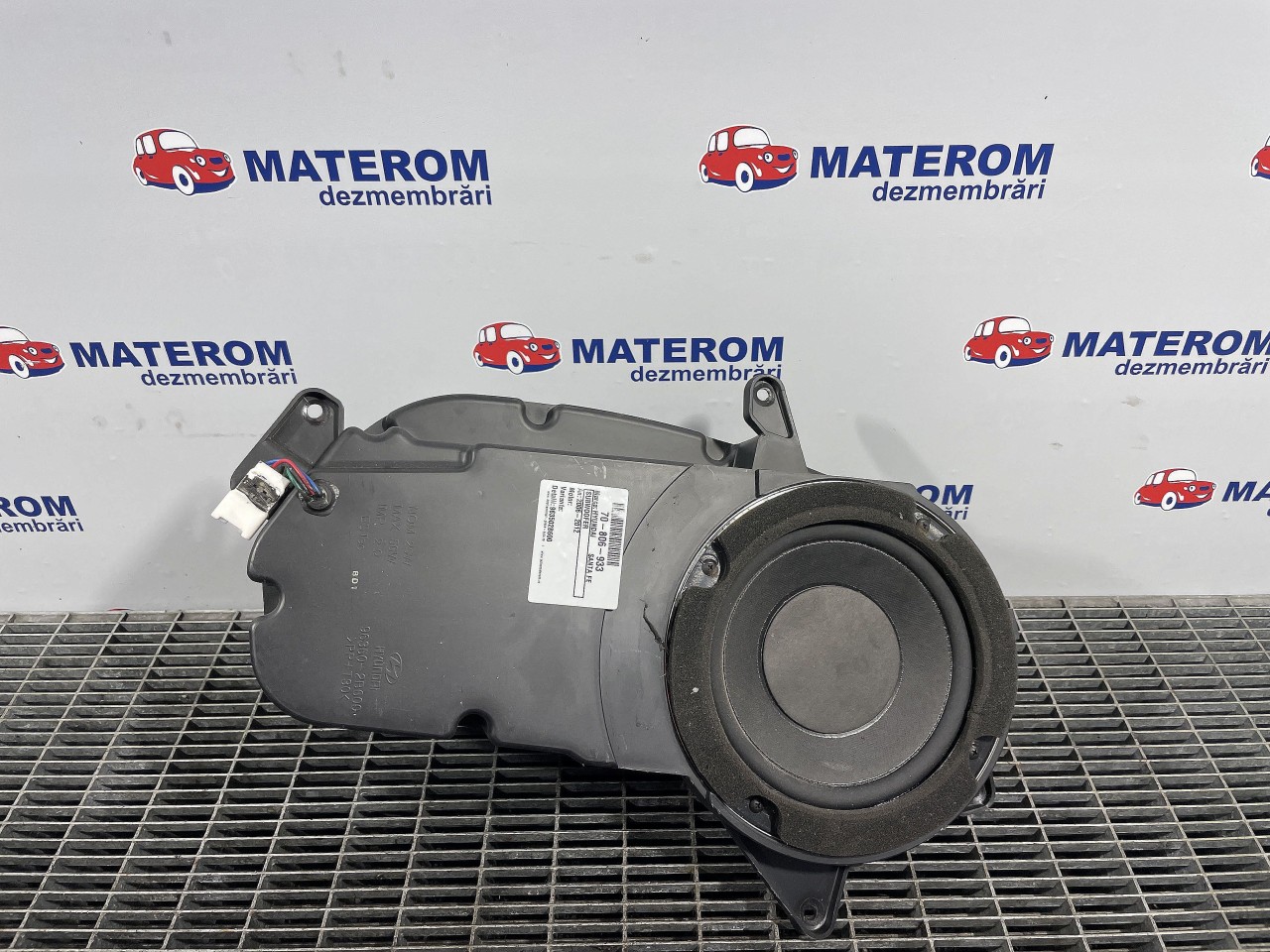 SUBWOOFER HYUNDAI SANTA FE - - (2006 2012)