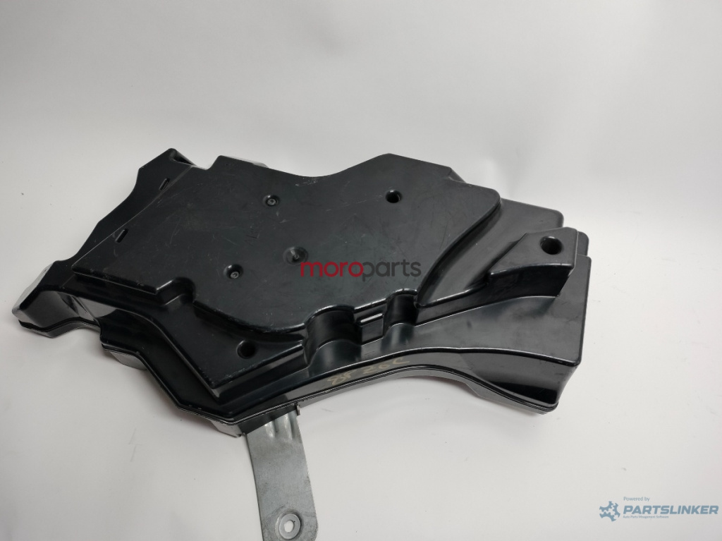 SubwooferAudi A3 (8P) Hatchback 2009 2.0 TDI OEM 8P4035382