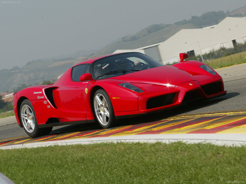 Succesorul lui Ferrari Enzo va avea aproape 1000 cp! Succesorul lui Ferrari Enzo va avea aproape 1000 cp!