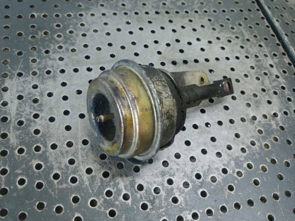 Supapa actuator turbina 3.0 d 306d1 bmw x5 e53