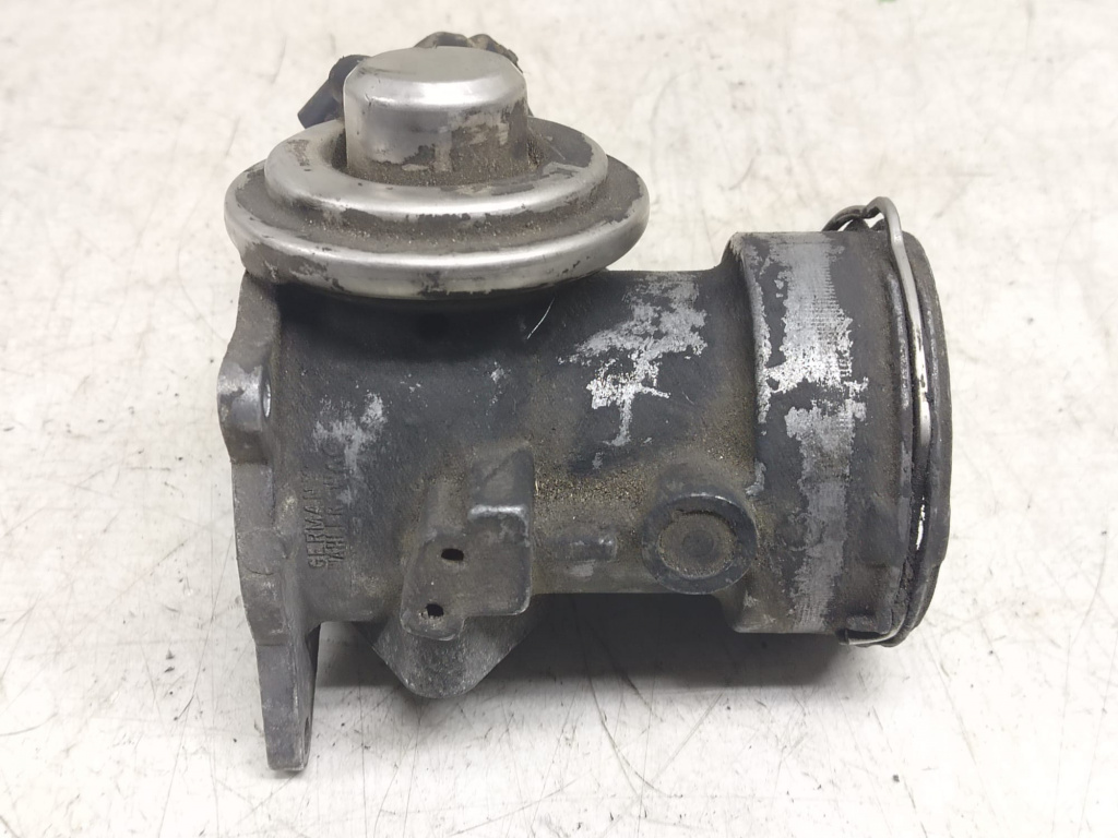 Supapa clapeta EGR 2.5 tdi BAC 070128073 Volkswagen VW Touareg generatia 1 7L [2002 - 2007]