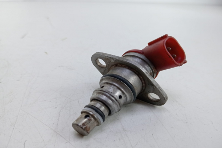 Supapa control presiune combustibil Toyota