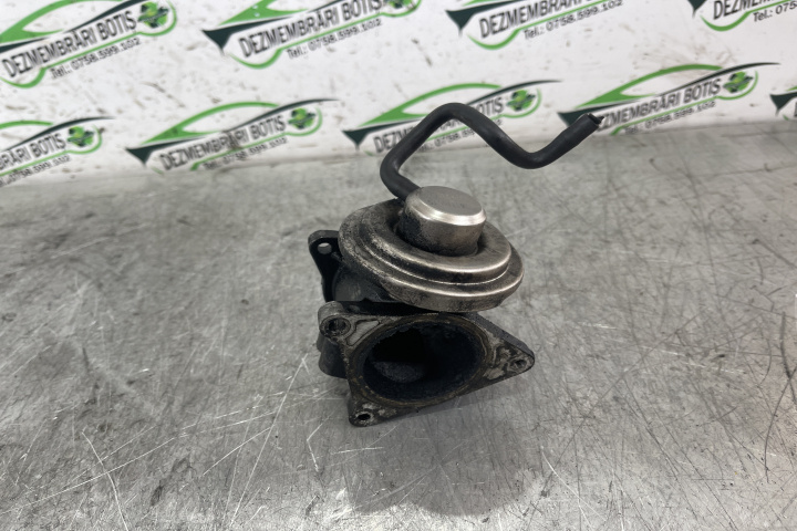 Supapa EGR 038129637D / 038 129 637 D Volkswagen VW Golf 5 [2003 - 2009] Variant wagon 1.9 TDI DPF MT (105 hp)