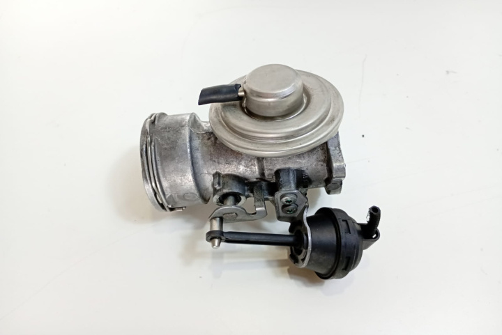 Supapa EGR 038129637L Audi A4 B6 [2000 - 2005]
