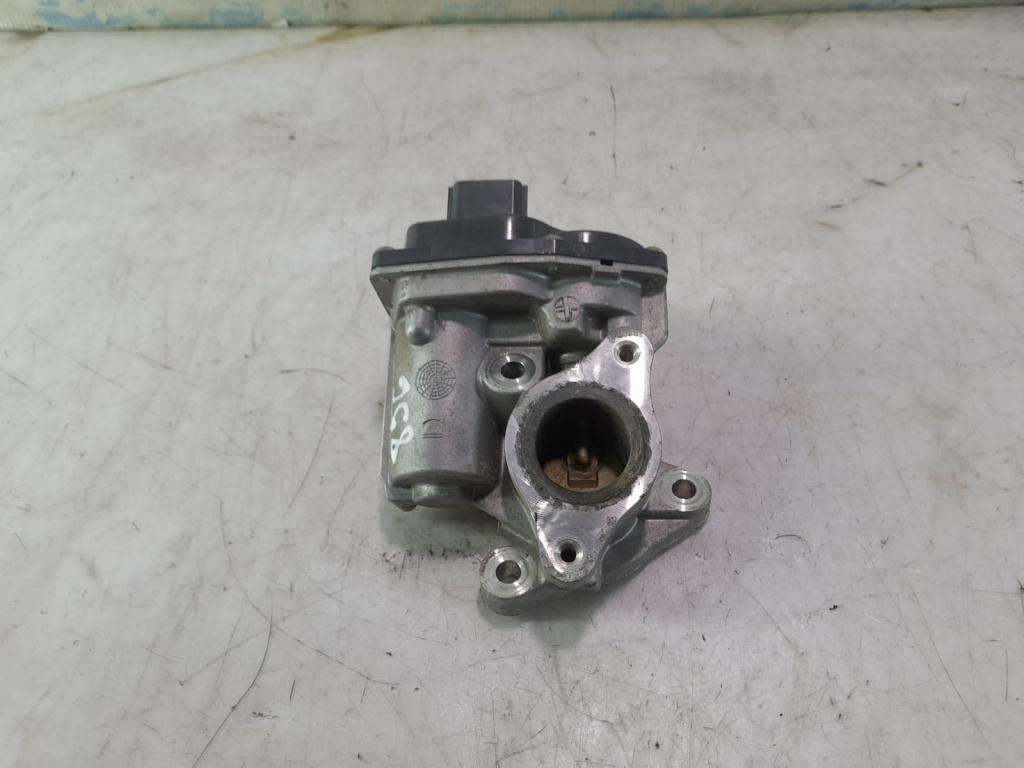 Supapa EGR 147104647R 1.5 dci K9K608 Renault Clio 4 [2012 - 2020] 1.5 dci K9K608