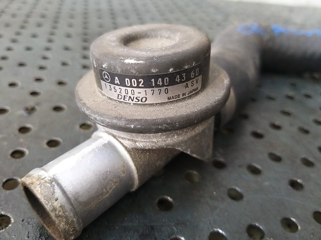 Supapa egr 2.0 b mercedes clk a208 a0021404360 1352001770