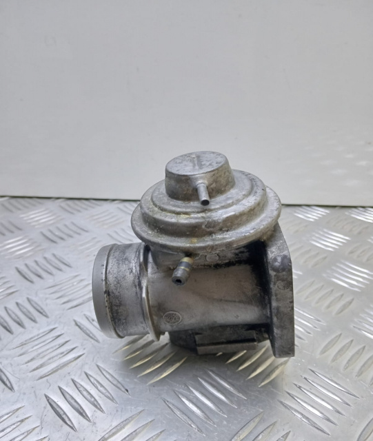 Supapa EGR 2248139 BMW Seria 5 E39 [1995 - 2000]