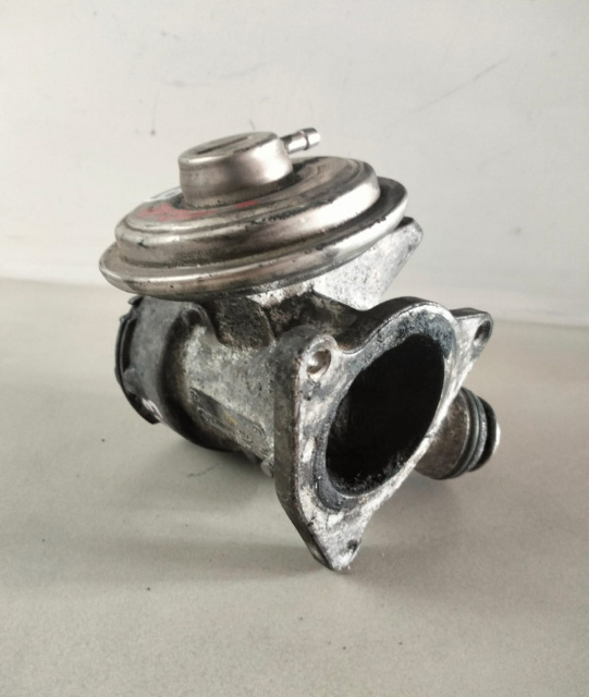 Supapa EGR A6110900754 Mercedes-Benz C-Class W203 [2000 - 2004]