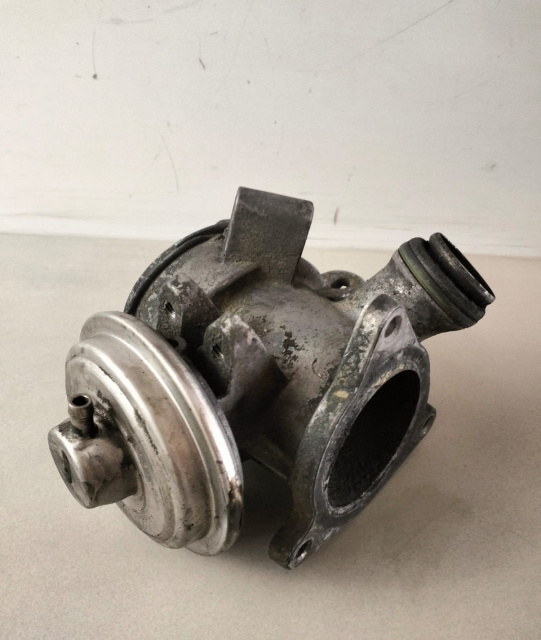 Supapa Egr A6110900754 Mercedes-Benz C-Class W203 [2000 - 2004]