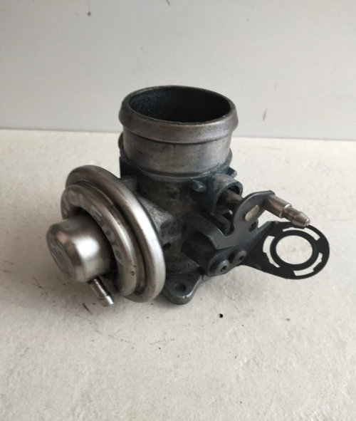 Supapa EGR cu clapeta AJM 038129637 Audi A4 B5 [facelift] [2000 - 2001]