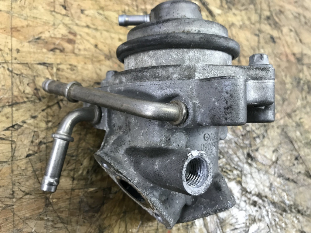 Supapa EGR Mercedes Benz W169 A180 D sedan 2010 (A6401401660)