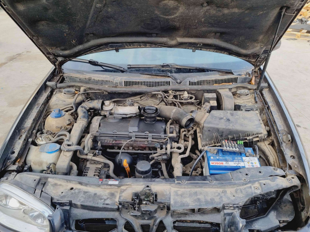 Supapa EGR Volkswagen Golf 4 Variant (1J5) [Fabr 1999-2005] 038131501E 1.9 TDI AJM 85KW / 116CP 1.9 TDI AJM 85KW / 116CP
