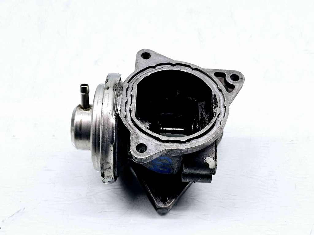 Supapa EGR Volkswagen Golf 4 Variant (1J5) [Fabr 1999-2005] 038131501S 1.9 TDI AXR 74KW / 101CP 1.9 TDI AXR 74KW / 101CP